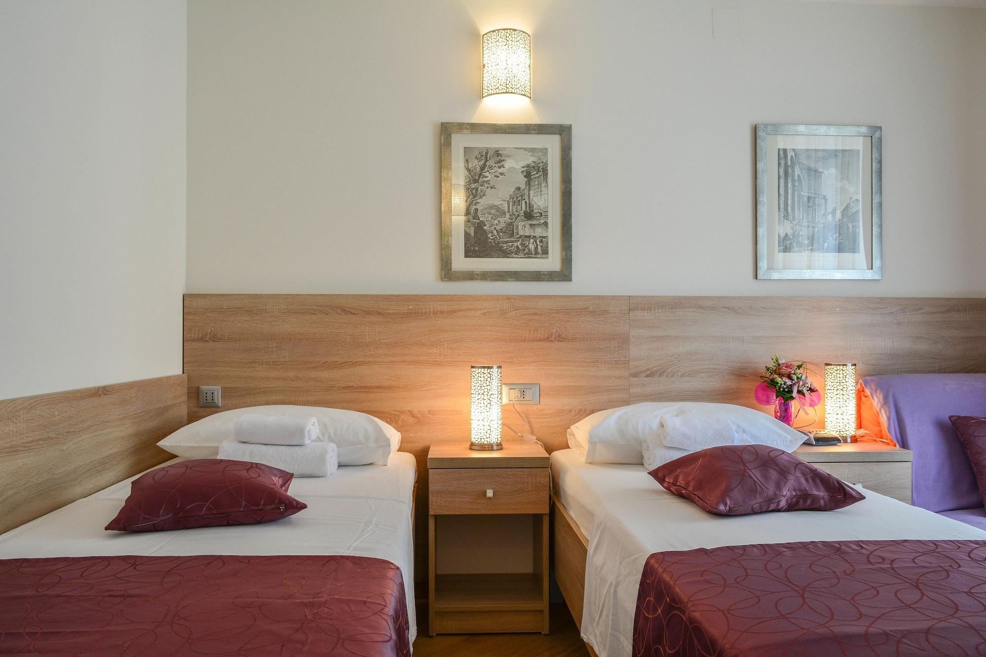 Hotel Kastel 1700 สปลิท ภายนอก รูปภาพ